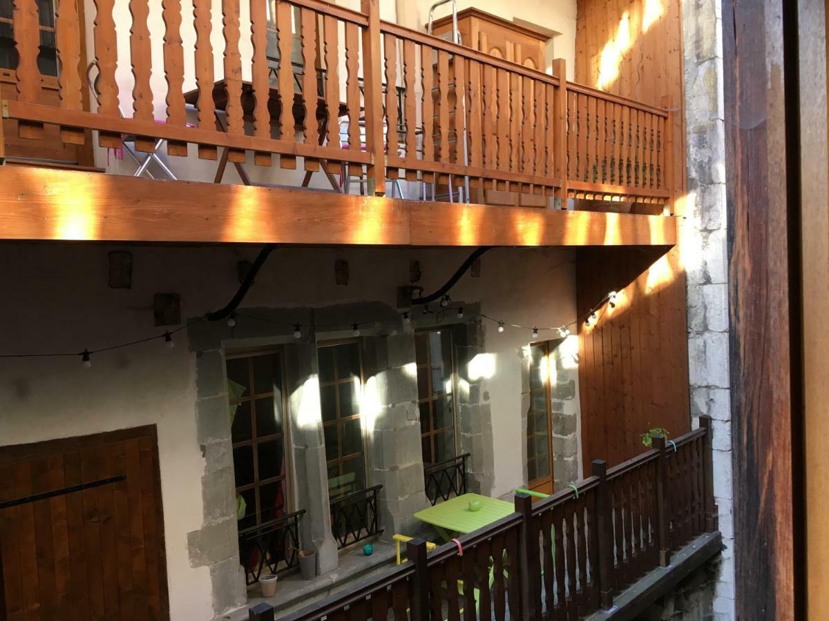 Lodges Du Canal St-Dominique Annecy Exterior foto