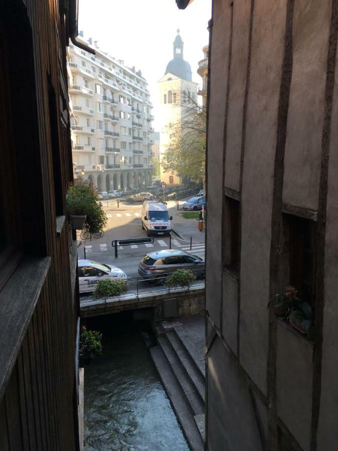 Lodges Du Canal St-Dominique Annecy Exterior foto